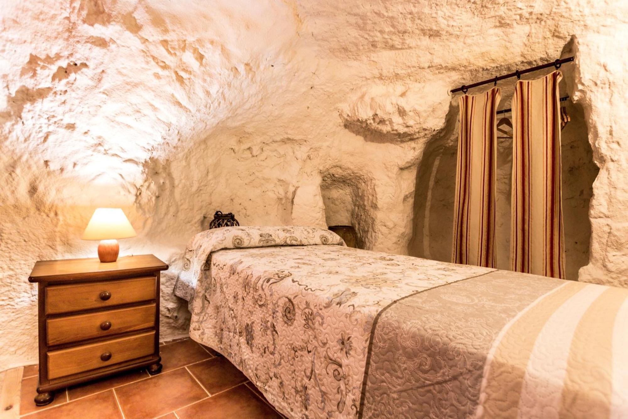 Hébergement de vacances Cuevas Del Abismo *